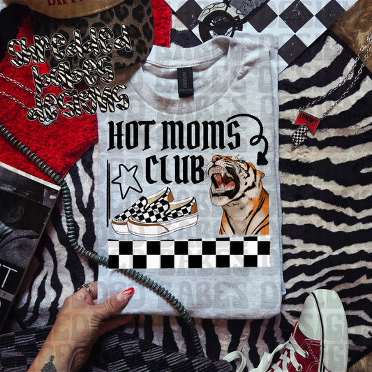 Hot moms club / tiger