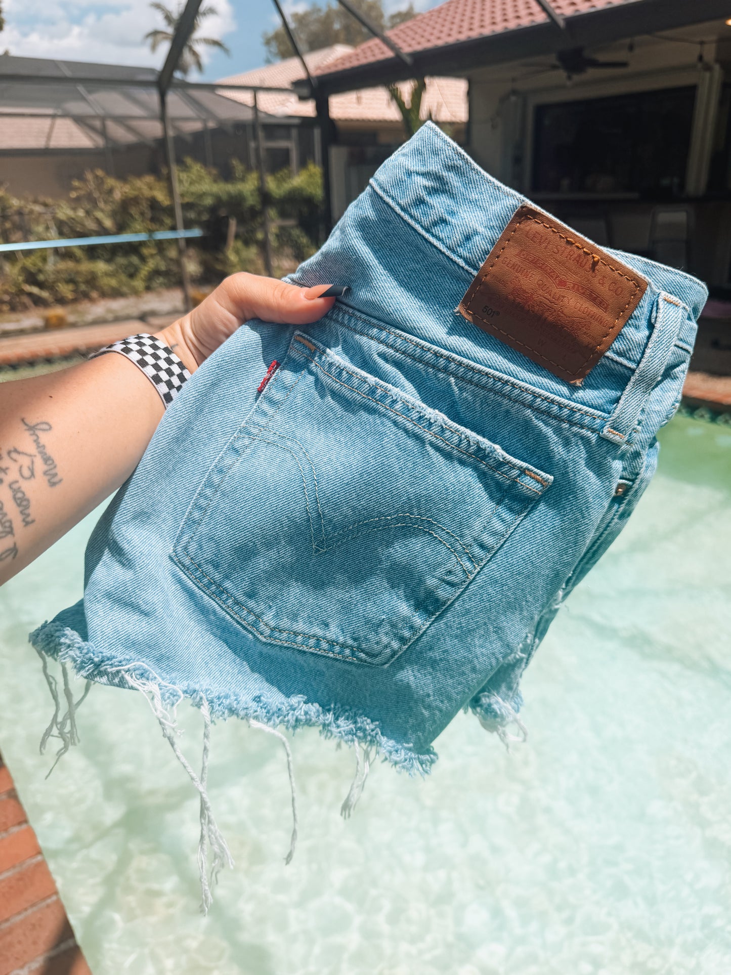 WOMEN’S LEVIS SIZE 30